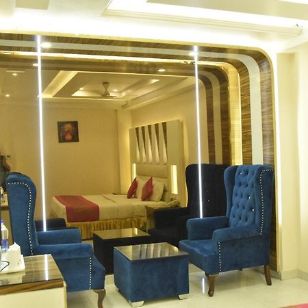 Hotel Aman Continental - 2Mins From Railway Station And 5 Mins From Metro Nueva Delhi Exterior foto