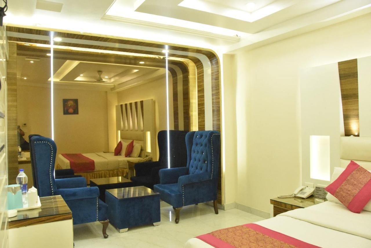 Hotel Aman Continental - 2Mins From Railway Station And 5 Mins From Metro Nueva Delhi Exterior foto