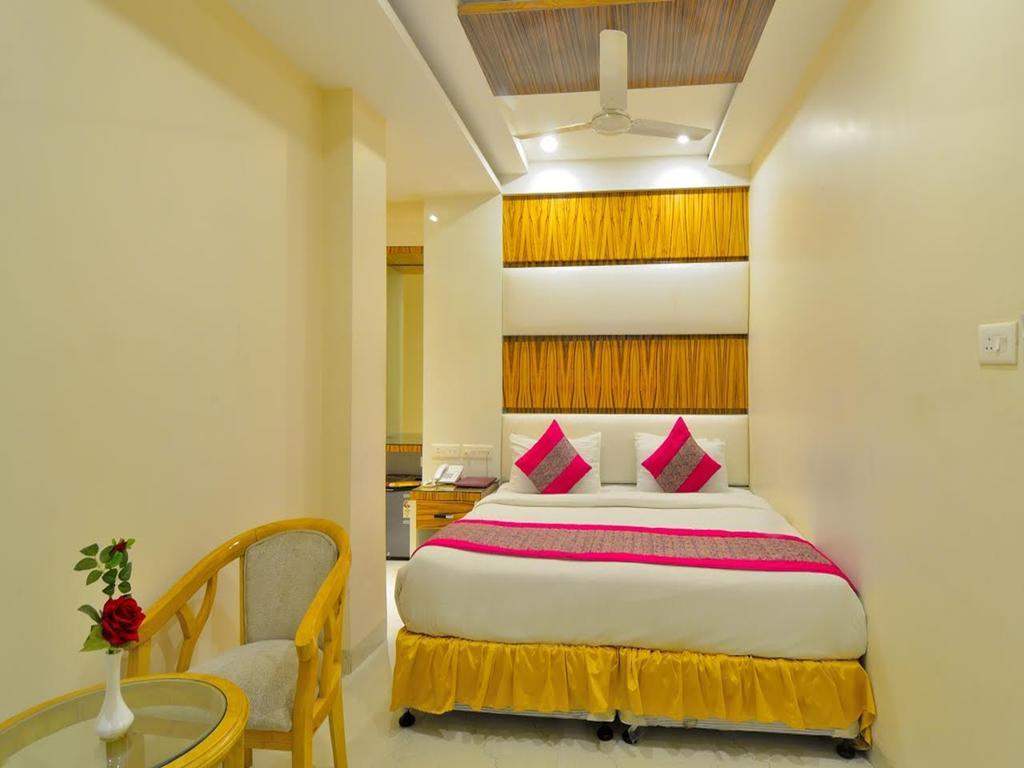 Hotel Aman Continental - 2Mins From Railway Station And 5 Mins From Metro Nueva Delhi Exterior foto
